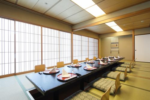[Banquet in a completely private room]