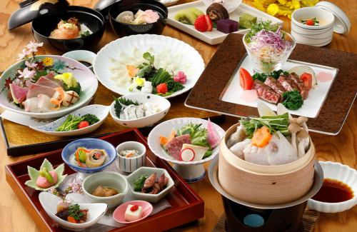 【豪華懷石料理】時令的奢華<當季的當地魚、牛排懷石>8道菜13,000日元（含稅和服務）當地的魚製作、烤國產牛腿肉等。