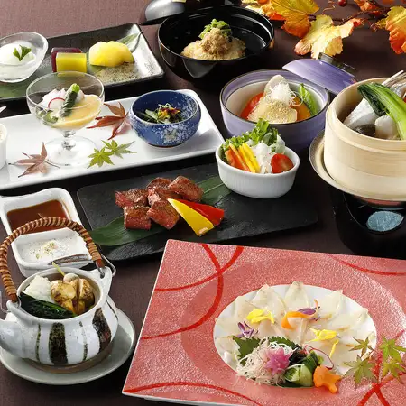【完全個室】旬の地魚、ステーキ会席飲み放題付13000円全8品(税サ込)