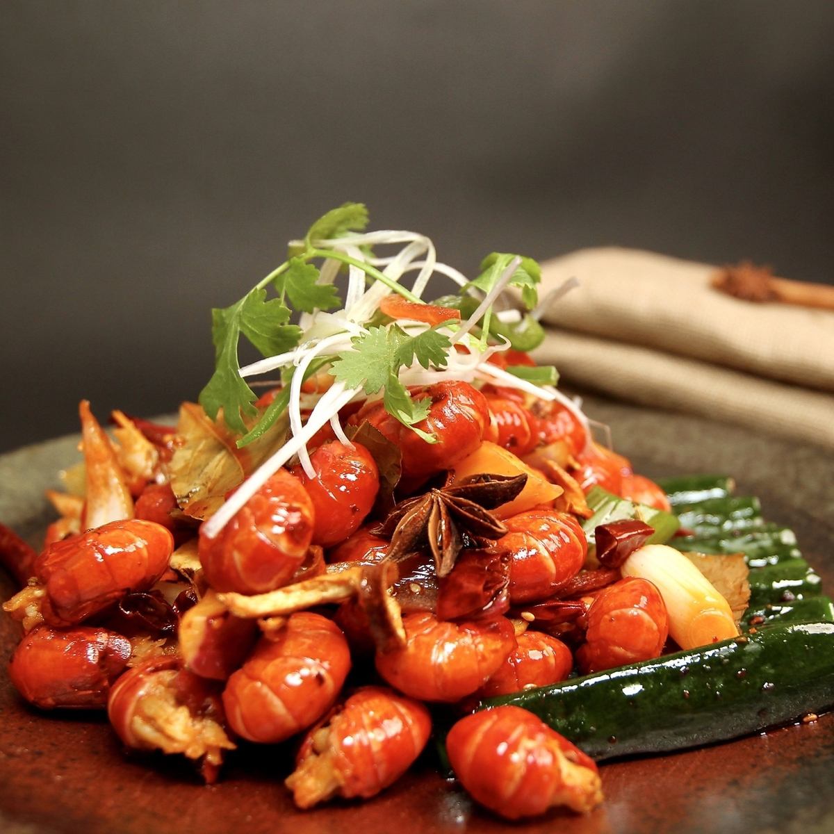 There are 6 kinds of popular crayfish dishes, so you won't get tired of eating them many times.