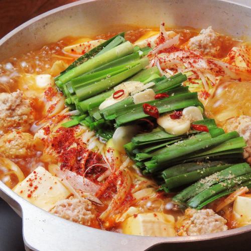 Very popular ◎ Momiji specialty! Red hot pot