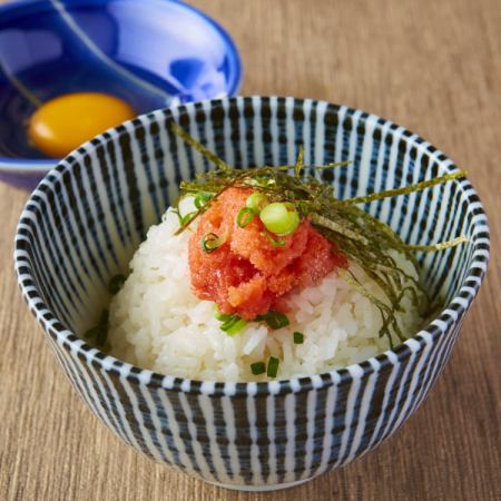 Raw cod roe and egg on rice