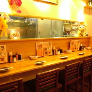 If you have a small number of people, the counter is recommended ♪ You can relax and talk ★ If you have chicken wings in Omiya ♪ Furakubo ♪