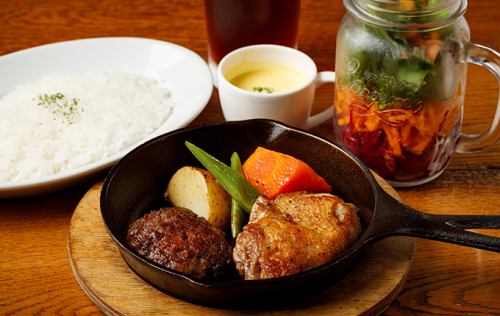 Hamburg steak with original sauce