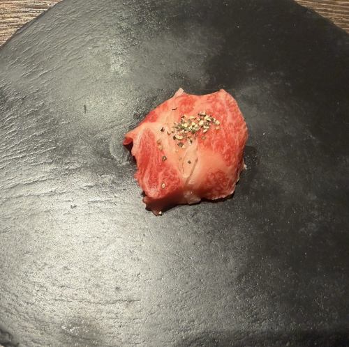 リブロース(ブラックペッパー)寿司