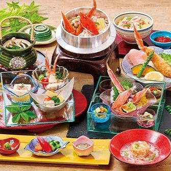 たらば・ずわい釜めしとクリスタル重 花彩御膳 ～はないろごぜん～