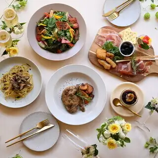 【女子会プラン】生パスタやグリルなど女性人気メニュー6品　3900円(税込)