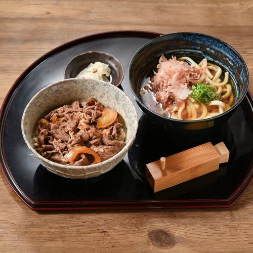 牛丼とミニうどん定食　1,100円