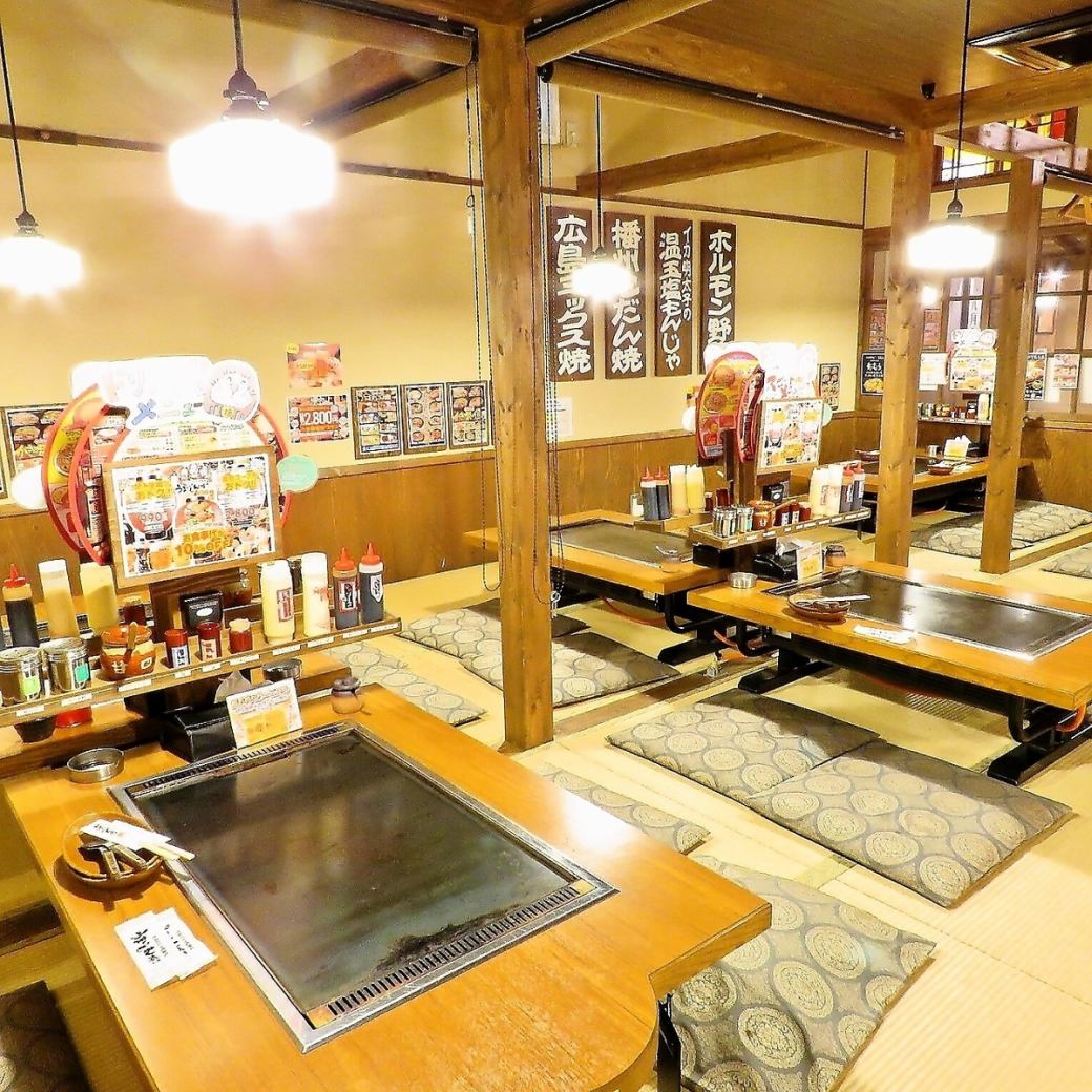 The spacious tatami room, which can accommodate up to 40 people, is ideal for various parties.