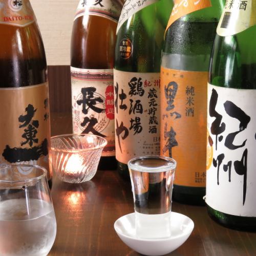 A variety of local sake from Wakayama ◎
