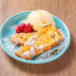 蘭王たまごのフレンチトースト～バニラアイス添え～