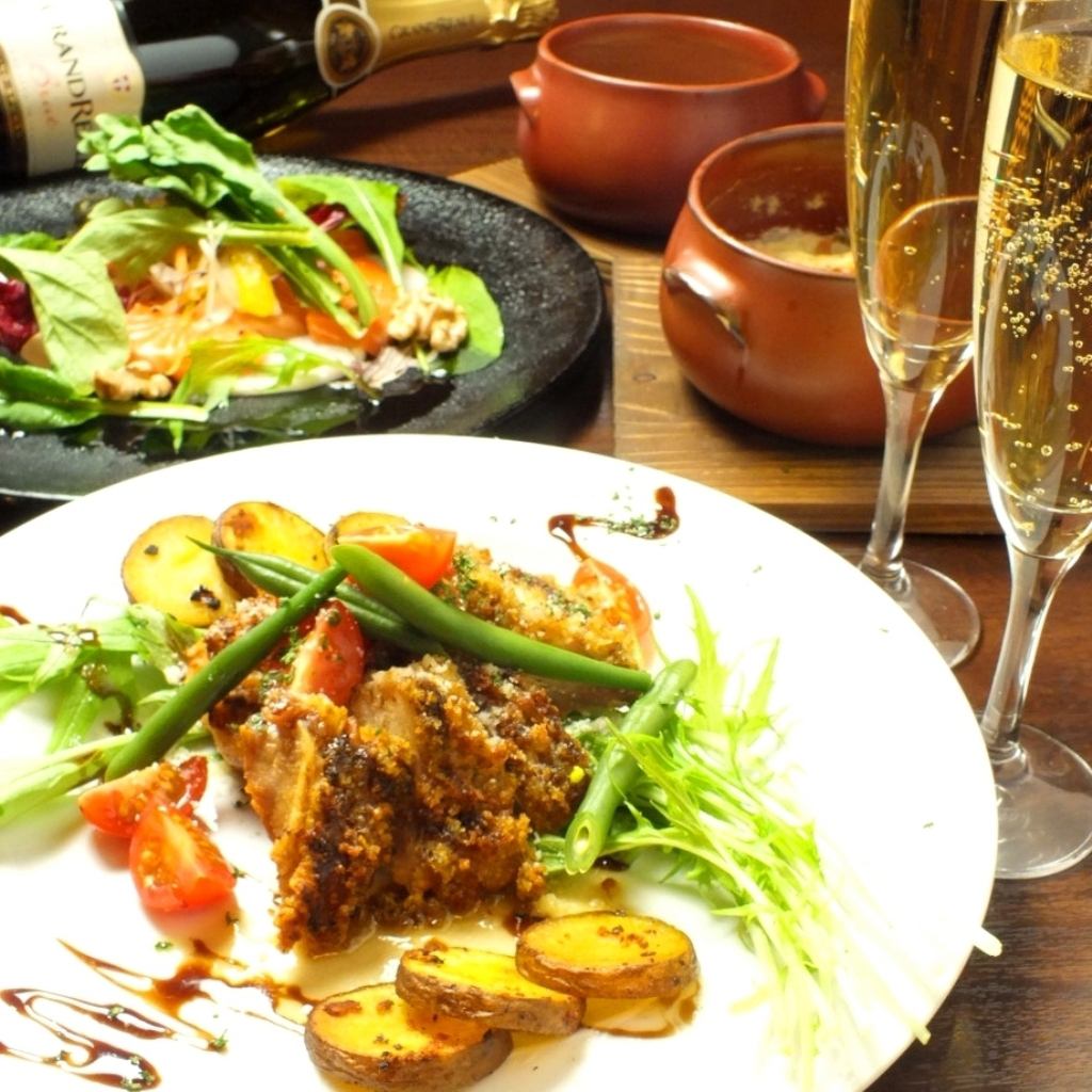 Enjoy a wonderful day in our stylish interior and delicious food!