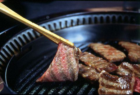 Yakiniku is the best stamina food! Yakiniku and beer will fill you with energy!