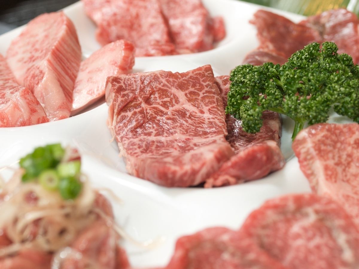 所有你可以吃yakiniku或涮锅★豪华与国内牛肉或黑毛和牛牛肉！