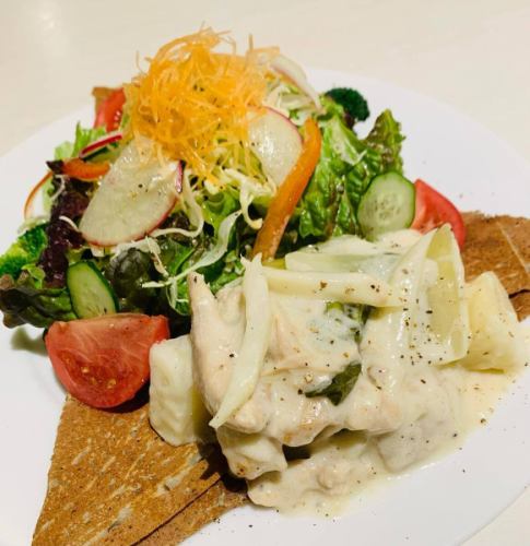 ~March limited edition galette~

"Oyama Chicken Braised in Lemon Cream"

Slowly simmered tender chicken
Potato, Udo and Bok Choy in Cream Sauce

The galette contains fried eggs and cheese.

Salad with grapefruit dressing
Please enjoy it together.

#Kitaurawa #Kitaurawa cafe #Urawa #Urawa cafe #Minamiurawa #Minamiurawa cafe #Higashiurawa #Higashiurawa cafe #Nishiurawa gourmet #Yono cafe #Kitayono #Yonohonmachi #Yonohonmachi cafe #Saitama New Urban Center #Saitama New Urban Center cafe #Omiya cafe #Saitama city #Saitama city cafe #Minamiyono #Nakaurawa #Musashiurawa #Musashiurawa cafe #Oyama chicken #Lemon cream #Grapefruit dressing #Galette #Crepe #New potatoes #Udo #Bok choy