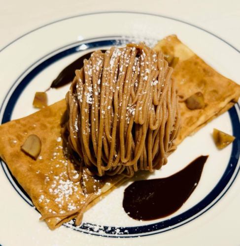 《仅限九月》
~勃朗峰🌰~

法语和意大利语
用栗子酱制成的奶油，
栗子冰淇淋和新鲜奶油上面
挤上覆盆子酱！
带皮栗子，佐以巧克力酱

套餐+350日元
您可以更换您的薄饼！

#KitaUrawa #KitaUrawaCafe #Urawa #UrawaCafe #MinamiUrawa #MinamiUrawaCafe #HigashiUrawa #HigashiUrawaCafe #NishiUrawa #NishiUrawaGourmet #Yono #YonoCafe #YonoHonmachi #YonoHonmachiCafe #KitaYono #SaitamaNewCity #SaitamaNewCityCafe #Omiya #OmiyaCafe #SaitamaCity #SaitamaCityCafe #MinamiYono #NakaUrawa #MusashiUrawa #MusashiUrawaCafe #Galette #Crepe #MontBlanc #ChestnutIceCream