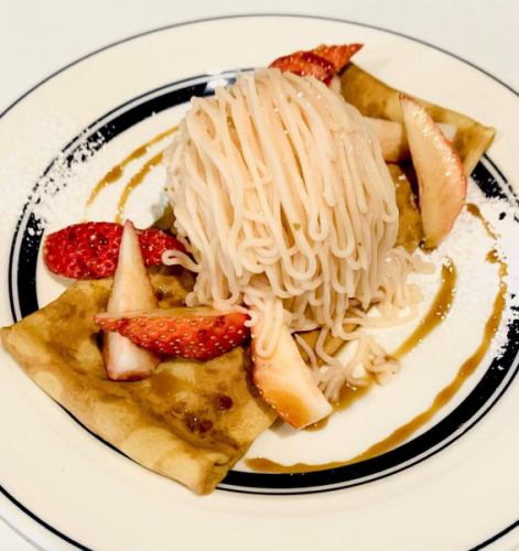 《March limited》
~ Sakura Mont Blanc 🌸 ~

On top of cherry ice cream and fresh cream
Squeeze the cherry bean cream
Served with brown sugar sauce and strawberries

Set menu + 350 yen
You can change the crepe.

#Kitaurawa #Kitaurawa Cafe #Urawa #Urawa Cafe #Minamiurawa #Minamiurawa Cafe #Higashiurawa #Higashiurawa Cafe #Nishiurawa #Yono #Yono Cafe #Kitayono #Kitayono Gourmet #Yonohonmachi #Yonohonmachi Cafe #Saitama New City #Saitama New City Cafe #Omiya #Omiya Cafe #Saitama City Cafe #Minamiyono #Nakaurawa #Musashiurawa #Musashiurawa Cafe #Sakura Ice Cream #Mont Blanc #Strawberry #Brown Honey Syrup #Galette #Crepe