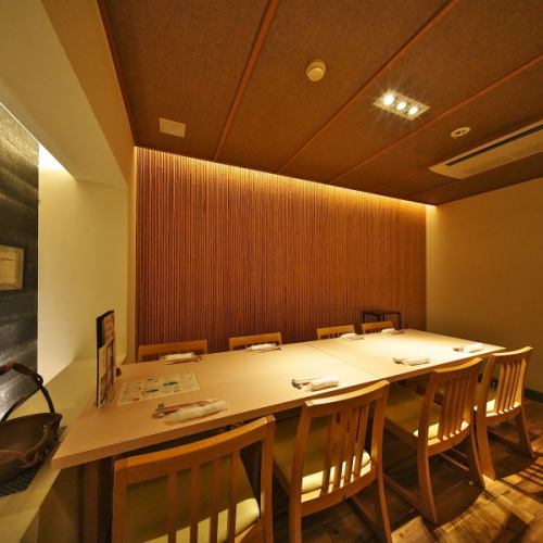 広々空間で大人数の宴会を