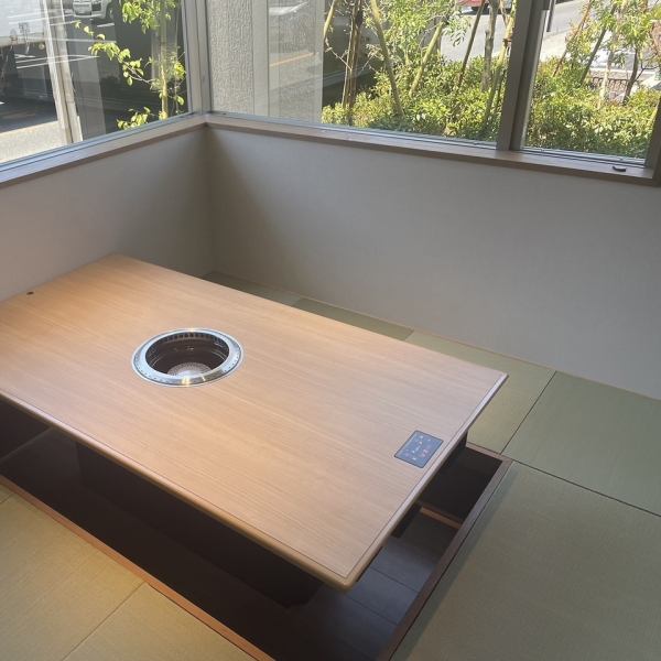 There are table sofas and tatami rooms.People with children, acquaintances, friends, after work, banquets, etc. You can use it in various scenes.