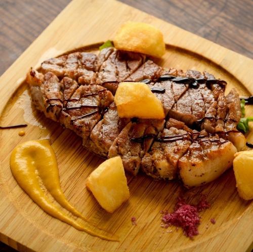 厚切り豚肩ロースのグリル~イタリア岩塩~