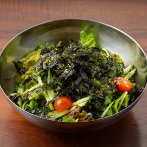 Korean seaweed choregi salad