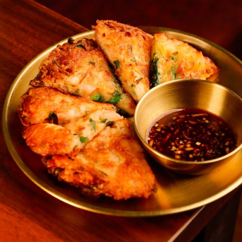 牡蠣チヂミ／明太もちチーズチヂミ