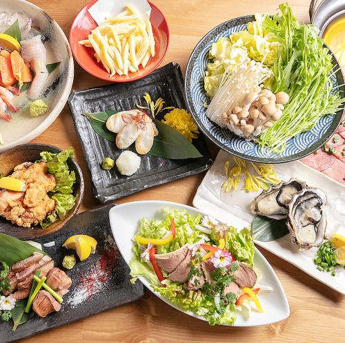 可以选择肉类或海鲜的火锅宴会套餐 4,000日元起