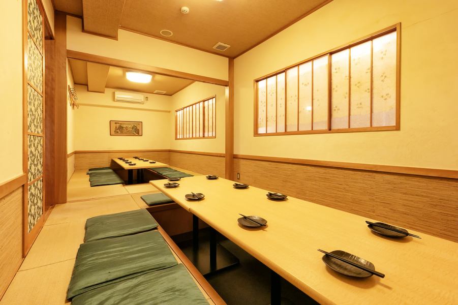 The calm Japanese-style seats are perfect for entertaining.We will guide you to the seats according to the number of people.Please use it for special days such as anniversaries and surprises.