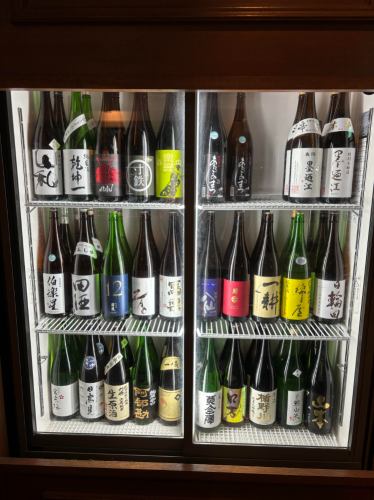 Over 25 carefully selected sake varieties!!