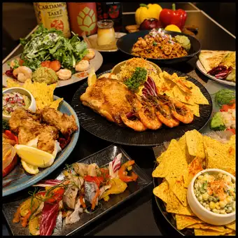 120分飲み放題付！BARON名物チキン＆海老を楽しめる満足全8品　5000円(税込)