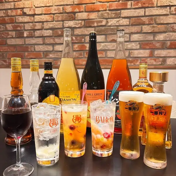【ドリンク充実！】飲み放題は追加料金なしで生ビールもお楽しみいただけます。