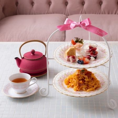 《平日限定》Pasta＆ドルチェセット(コーヒーor紅茶付き)　2500円(税込)
