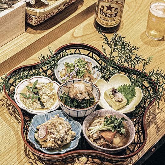 《名物　東洋旬肴盛り合わせ》