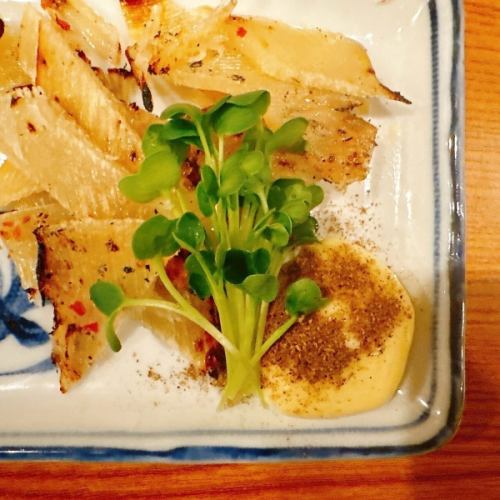 エイヒレ炙り　山椒マヨ