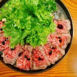 名物　和牛炉ばたタタキ