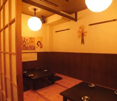 掘りごたつ個室もございます