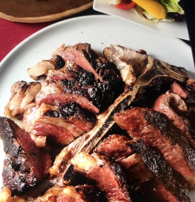 Charcoal-grilled Hokkaido beef T-bone steak “Bistecca”