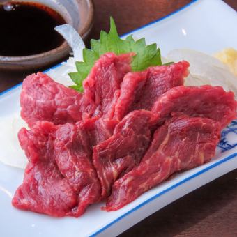 【お得に楽しめる♪女子会コース】馬刺、お刺身など含む6品2H飲み放題　税込4,000円！
