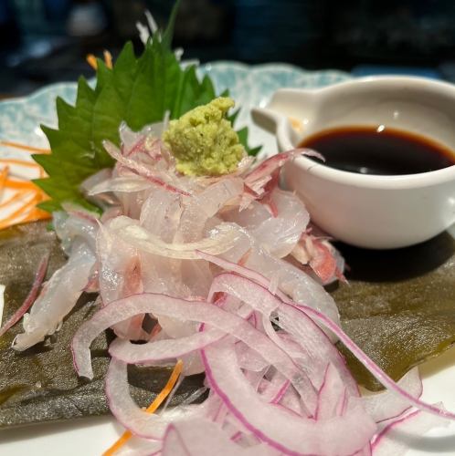 Sea bream sashimi with kelp