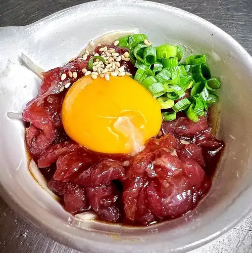 馬ユッケ
