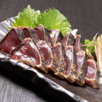 【享受高知♪】鲣鱼鲣鱼/牛肉生鱼片/土锅饭等2小时无限畅饮10道菜套餐5,000日元（含税）