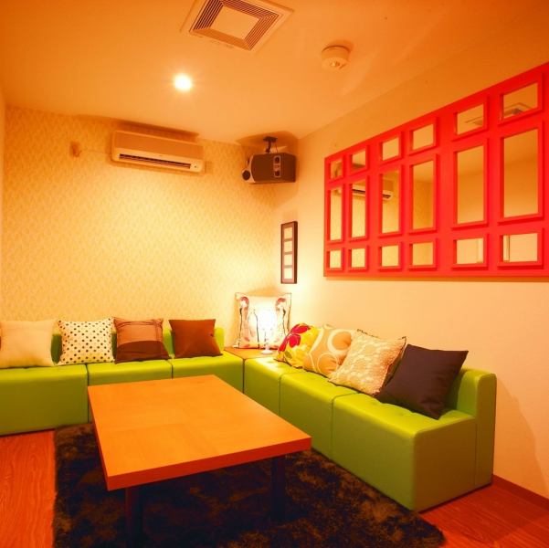 A relaxing cutie room.I take off my shoes and I'm a power-friendly room! I enjoy watching them when I'm on a date, It's also perfect for everyone in the women's association! I'm doing karaoke in a room like my friends and her room Like relaxing time ★