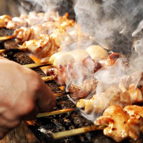 Enjoy 3 hours of all-you-can-drink and all-you-can-eat yakitori starting from noon for just 2,980 yen!