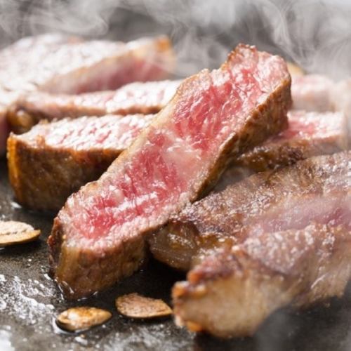 [Premium Sirloin] Includes 3 hours of all-you-can-drink♪ All-you-can-eat 47 items including sirloin steak, meat sushi, and yakitori [3,480 yen]