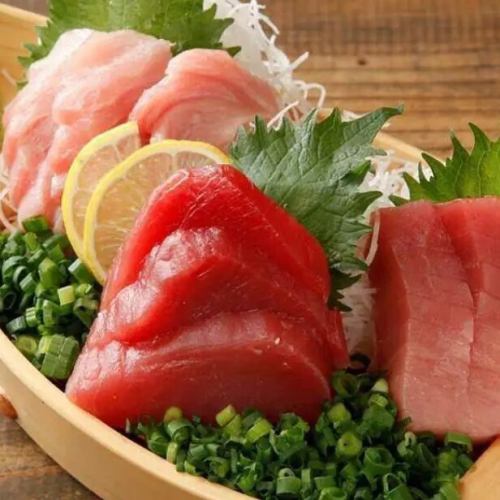 Assortment of three kinds of sashimi