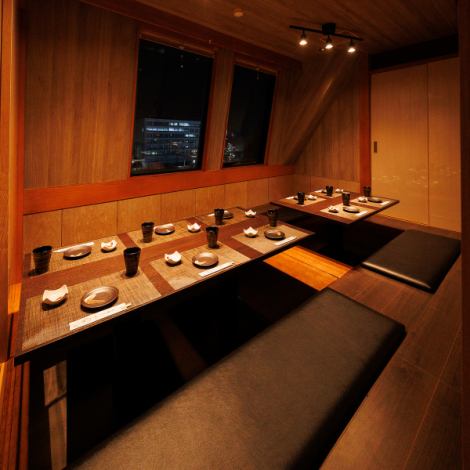 【店内全席喫煙可】テーブル、掘りごたつ、全ての席で喫煙可能です。