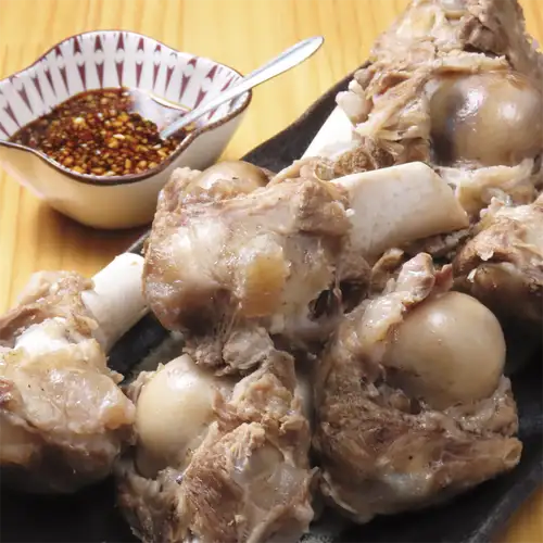 旨味を吸い尽くす!羊大骨
