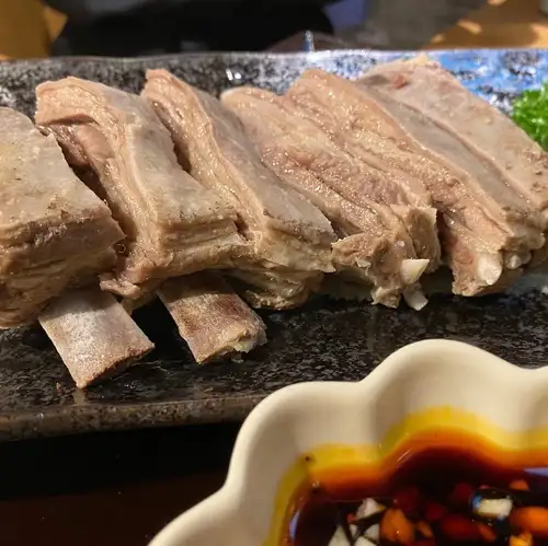 ゆでラムスペアリブ