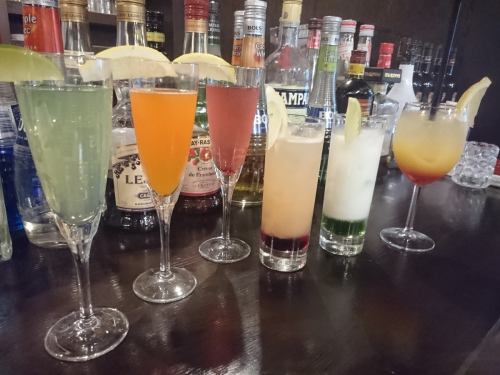 カクテル各種700円