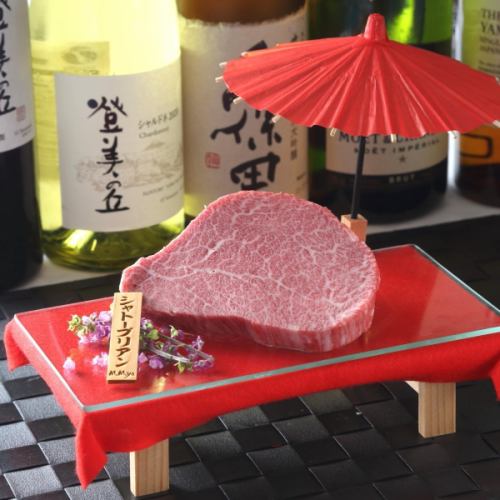 [An even rarer part of rare fillet meat] Chateaubriand 200g 15,000 yen (tax included)